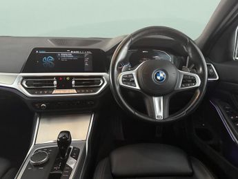 BMW 3 Series 2.0 330e 12kWh M Sport Plug-in (292 ps) - PARK ASSIST - KEYLESS 