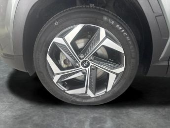 Hyundai Tucson 1.6 h T-GDi Premium (230 ps) - UPGRADED SOUND - LED - REVERSE CA