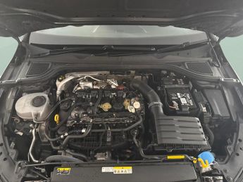 Volkswagen Golf 2.0 TSI GTI DSG (245 ps) NAV - KEYLESS ENTRY - PARK SENSORS