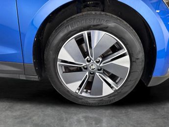Skoda Enyaq iV 82kWh 80 (DC125kW) (204 ps) - SMARTLINK - REVERSE CAM - SAT N
