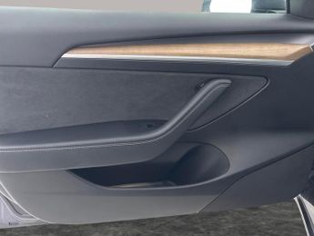 Tesla Model 3 (Dual Motor) Long Range 4WDE (346 ps) - PARK ASSIST - LED - REVE