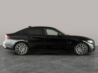 BMW 3 Series 2.0 330e 12kWh M Sport Plug-in (292 ps) - PARK ASSIST - KEYLESS 