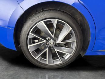 Skoda Enyaq iV 82kWh 80 SportLine (DC125kW) (204 ps) - CONVENIENCE PACK - CL