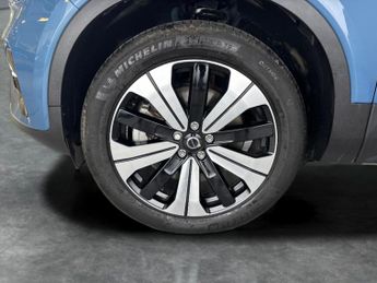 Volvo C40 Recharge 69kWh Plus (231 ps) - CARPLAY - ACTIVE LANE ASSIST - KE