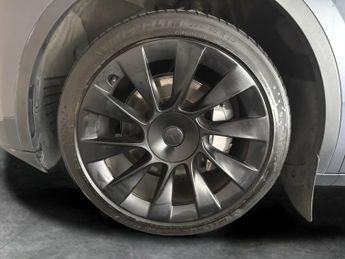 Tesla Model Y (Dual Motor) Long Range 4WDE (384 bhp) - HEATED STEERING