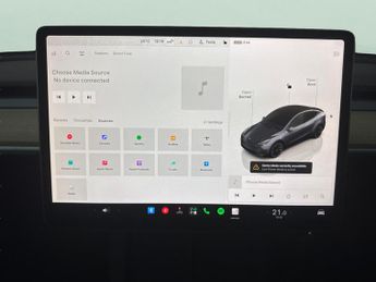Tesla Model Y (Dual Motor) Long Range 4WDE (384 bhp) - HEATED STEERING