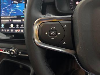 Volvo C40 Recharge 69kWh Plus (231 ps) - CARPLAY - ACTIVE LANE ASSIST - KE
