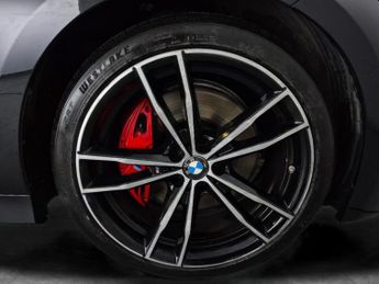 BMW 3 Series 2.0 320i M Sport (184 ps) - SUN PROTECTION GLASS - HEATED STEERI