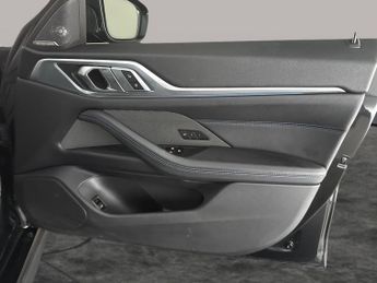 BMW i4 M50 83.9kWh Gran Coupe 4WD (544 ps) - INTERIOR TRIM - CARBON FIB