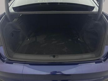 Audi A4 2.0 TFSI 35 Black Edition S Tronic (150 ps) - LED - REVERSE CAM 