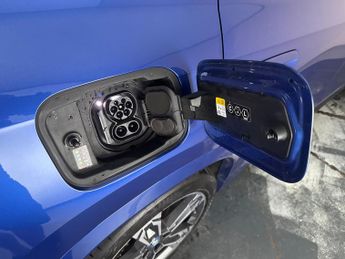 BMW iX1 30 66.5kWh M Sport xDrive (11kW Charger) (313 ps) - HEATED SEATS