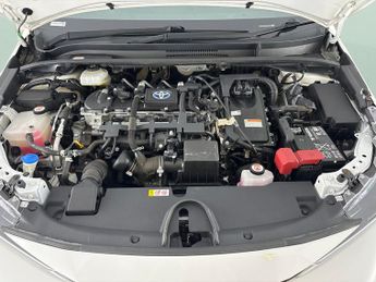 Toyota Corolla 1.8 VVT-h GPF Icon Tech Touring Sports CVT (122 ps) - APPLE CARP