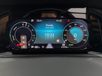 Volkswagen Golf 1.4 TSI 13kWh GTE Plug-in DSG (245 ps) - KEYLESS ENTRY - HEATED 