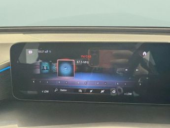 Mercedes-Benz EQC EQC 400 80kWh AMG Line 4MATIC (408 ps) - HEATED LEATHER - COMFOR