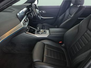 BMW 3 Series 2.0 330e 12kWh M Sport Plug-in (292 ps) - HEATED SEATS - NAV