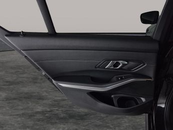 BMW 3 Series 2.0 320i M Sport (184 ps) - SUN PROTECTION GLASS - HEATED STEERI