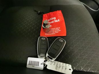 Nissan Juke 1.6 N-Connecta (143 ps) - NAV - WIFI - LANE DEPARTURE