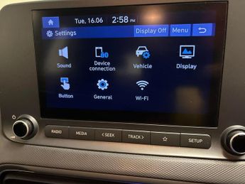 Hyundai Kona 1.6 h-GDi SE Connect DCT (141 ps) - WIFI - TYRE REPAIR KIT - XEN