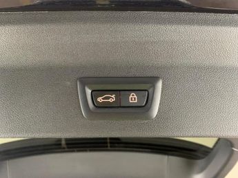 BMW iX3 80kWh Premier Edition Pro (286 ps) - GESTURE CONTROL - HUD - ADA