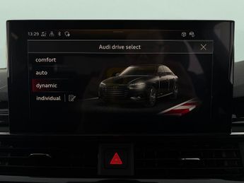 Audi A4 2.0 TFSI 35 Black Edition S Tronic (150 ps) - LED - REVERSE CAM 