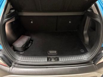 Hyundai Kona 1.6 h-GDi SE Connect DCT (141 ps) - WIFI - TYRE REPAIR KIT - XEN