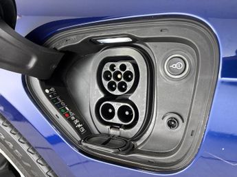 Porsche Taycan 420kW 4S 93kWh [5 Seat] - 360 CAM - PARK ASSIST - LED