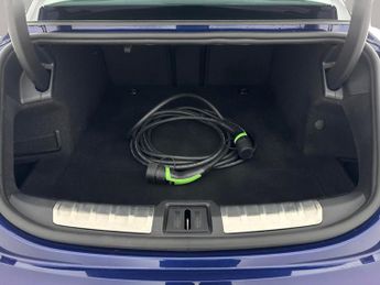 Porsche Taycan 420kW 4S 93kWh [5 Seat] - 360 CAM - PARK ASSIST - LED