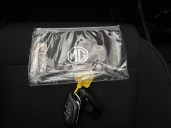 MG Mg4 51kWh SE (170 ps) - SPEED LIMIT RECOG - 17IN ALLOYS - CLIMATE CO