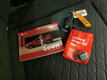 Seat Leon 1.4 eHybrid 12.8kWh FR Plug-in DSG (204 ps) - NAV - CRUISE - PAR