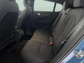 Volvo C40 Recharge 69kWh Plus (231 ps) - CARPLAY - ACTIVE LANE ASSIST - KE