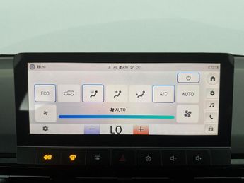 MG Mg4 51kWh SE (170 ps) - SPEED LIMIT RECOG - 17IN ALLOYS - CLIMATE CO