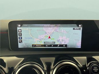 Mercedes-Benz A Class 1.3 A180 AMG Line (Executive) 7G-DCT (136 ps) - SELF PARK - REVE