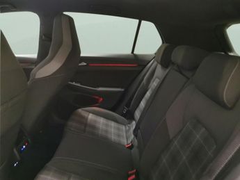 Volkswagen Golf 2.0 TDI GTD DSG (200 ps) - LED - HEATED STEERING - WIFI