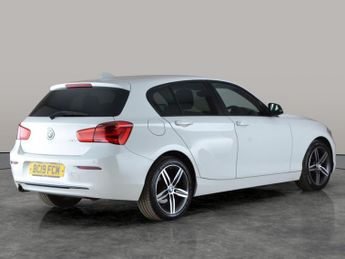 BMW 1 Series 1.5 118i GPF Sport (136 ps) - MIRROR CAPS - BLACK - SPORT LEATHE