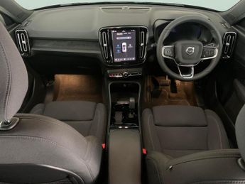 Volvo XC40 Recharge 69kWh Core (231 ps) - PARK ASSIST - LED - NAV