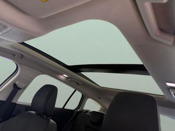Ford Focus 1.5 EcoBlue Active X (120 ps) - KEYFREE SYSTEM - BLUETOOTH - CRU