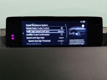 Mazda MX-30 35.5kWh Makoto (145 ps) - BOSE - CARPLAY - KEYLESS ENTRY