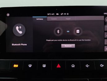 MG Mg4 64kWh Trophy Long Range (203 ps) - LED - REVERSE CAM - SAT NAV