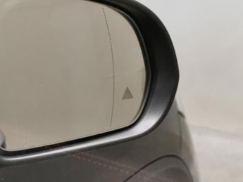 Mercedes-Benz EQA EQA 250+ 70.5kWh AMG Line (Premium) (190 ps) - ADAPTIVE LIGHTS