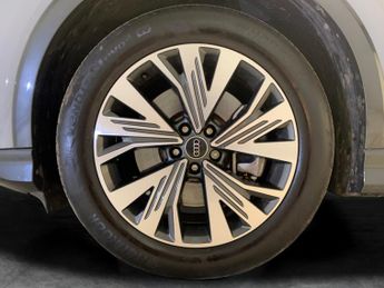 Audi Q4 E-tron 150kW 40 82kWh Sport [Leather/Tech Pack] - ADAPTIVE CRUISE - REV