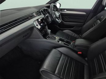 Volkswagen Passat 2.0 TDI EVO R-Line DSG (150 ps) - HEATED LEATHER - WIFI - BLUETO