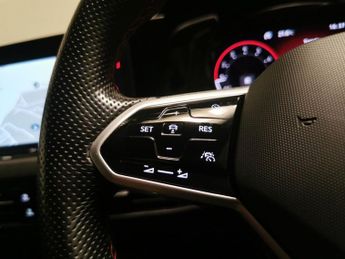 Volkswagen Golf 2.0 TSI GTI DSG (245 ps) ADAPTIVE CRUISE - NAV - PARK SENSORS