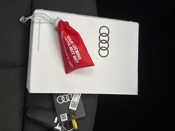 Audi Q4 E-tron 35 Sport 55kWh (170 ps) MMI NAV PLUS - LED LIGHTS - LANE WARN