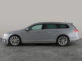Volkswagen Passat 2.0 TDI EVO R-Line DSG (150 ps) - HEATED LEATHER - WIFI - BLUETO