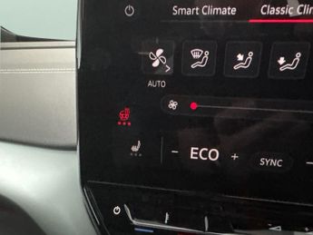 Volkswagen ID.4 Pro Performance 77kWh Life (204 ps) - CARPLAY - PARK ASSIST - LE