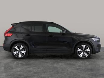 Volvo XC40 Recharge 69kWh Plus (231 ps) - KEYLESS ENTRY - PARK ASSIST - LED