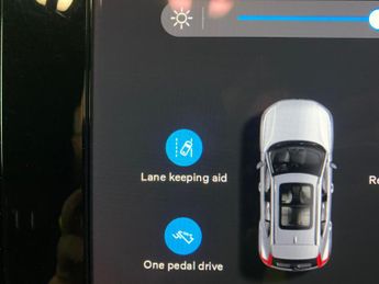 Volvo XC40 Recharge 69kWh Core (231 ps) - PARK ASSIST - LED - NAV