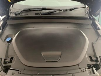 Volvo XC40 Recharge 69kWh Core (231 ps) - PARK ASSIST - LED - NAV