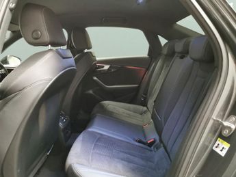 Audi A4 2.0 TDI 40 Black Edition S Tronic quattro (204 ps) - BLUETOOTH -
