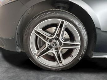 Mercedes-Benz A Class 1.3 A250e 15.6kWh AMG Line (Premium) Plug-in 8G-DCT (218 ps) - H
